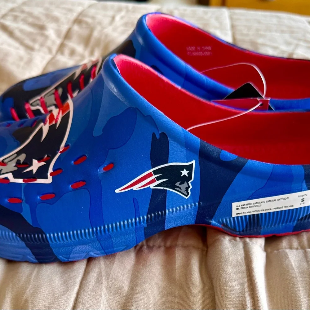 FOCO New England Patriots NFL Mens Tonal Camo Clog - S (7-8)